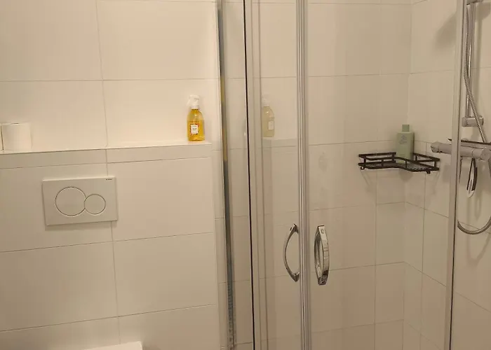 Blue Wave - Free Parking *