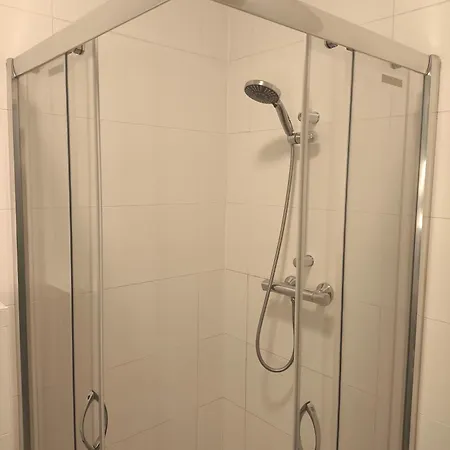 Blue Wave - Free Parking * デン・ハーグ